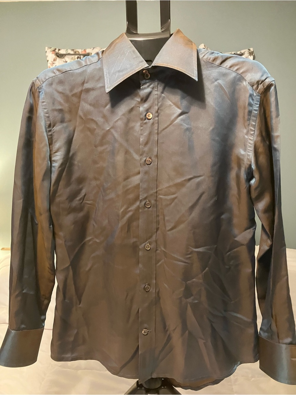 Gucci Blue Satin Button Front Dress Shirt Men’s IT 40 / 15¾ Luxury Designer